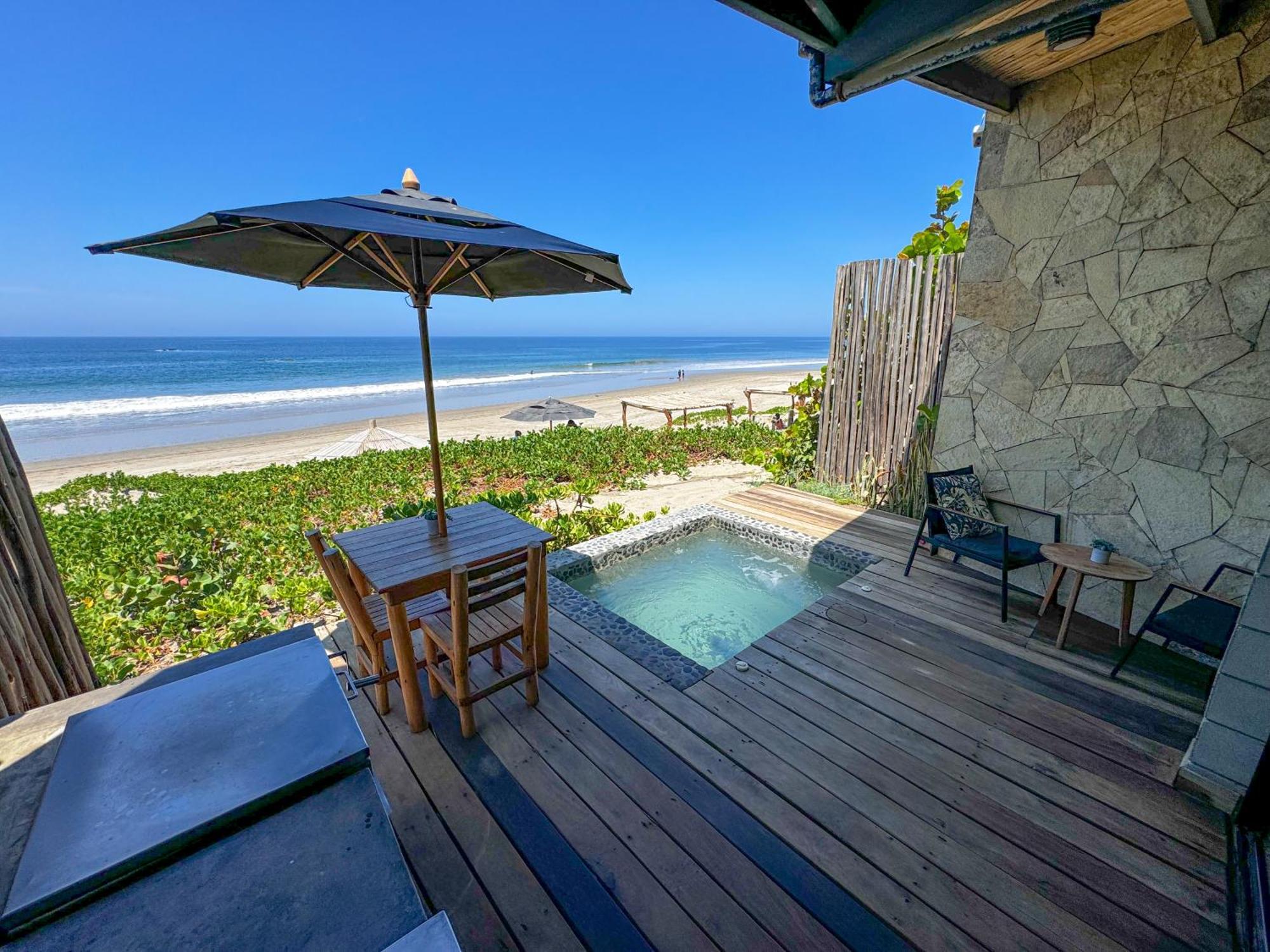 Diem Vichayito Beachfront Eco-Luxury Εξωτερικό φωτογραφία