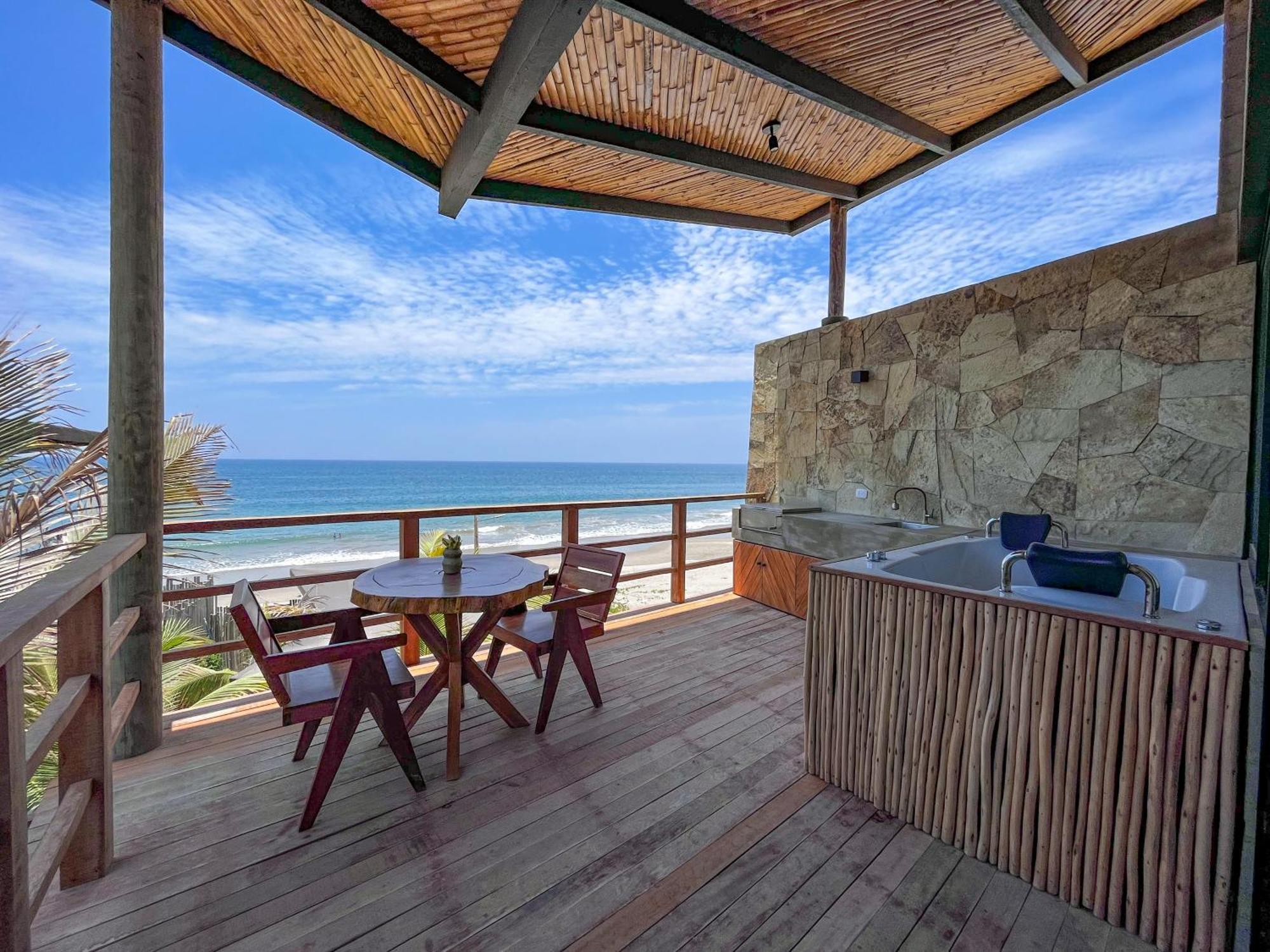 Diem Vichayito Beachfront Eco-Luxury Εξωτερικό φωτογραφία