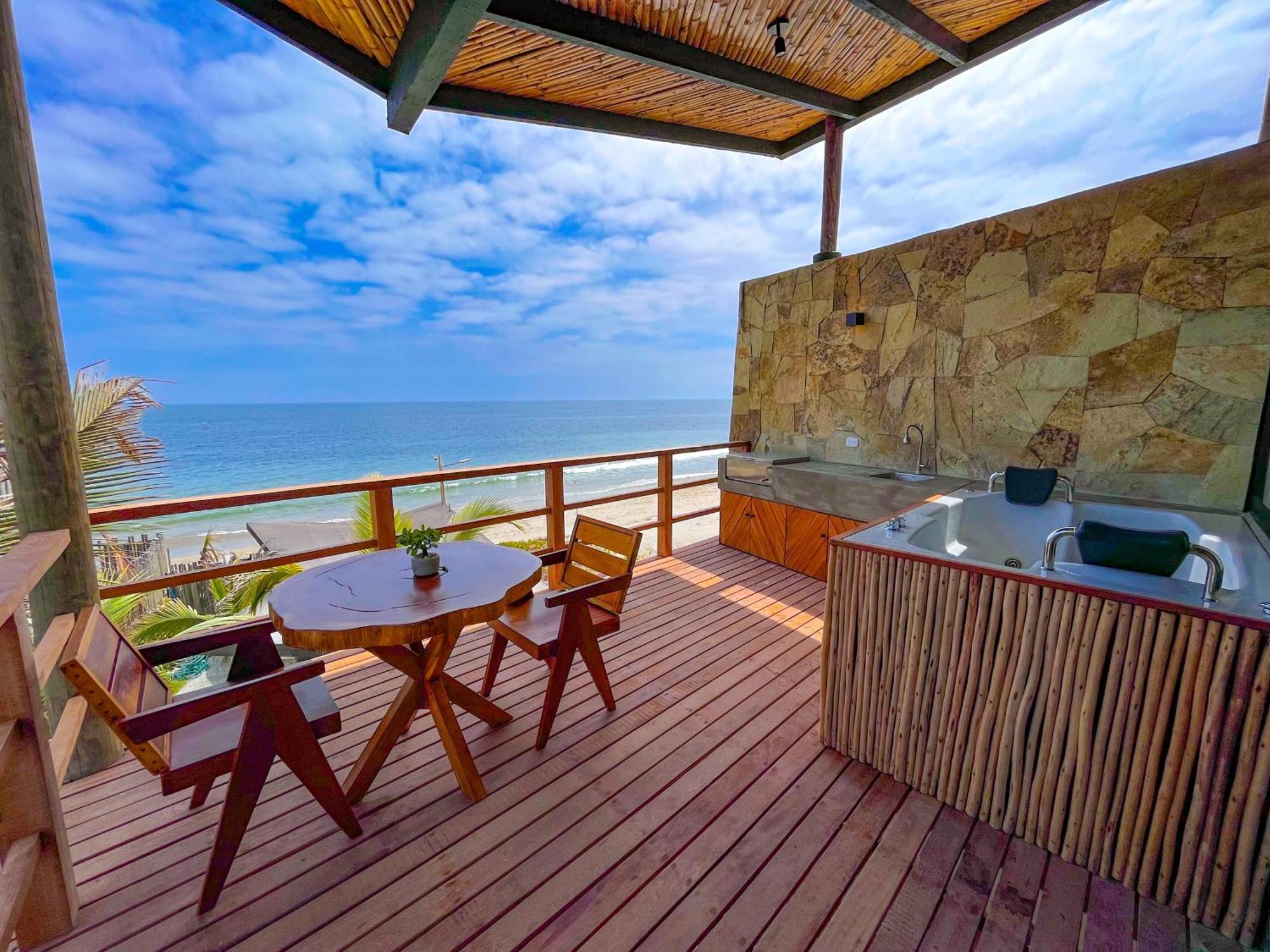 Diem Vichayito Beachfront Eco-Luxury Εξωτερικό φωτογραφία