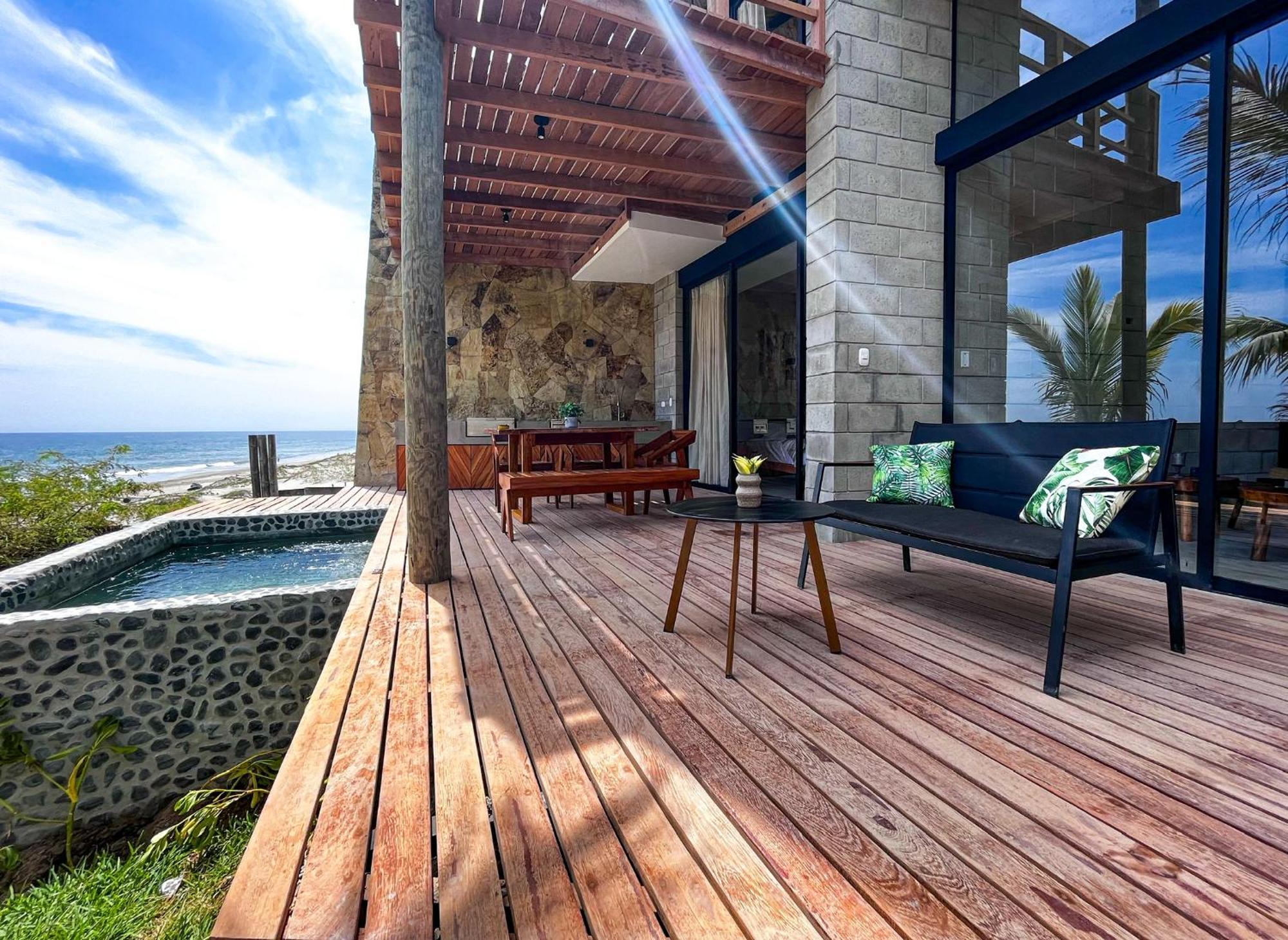 Diem Vichayito Beachfront Eco-Luxury Εξωτερικό φωτογραφία